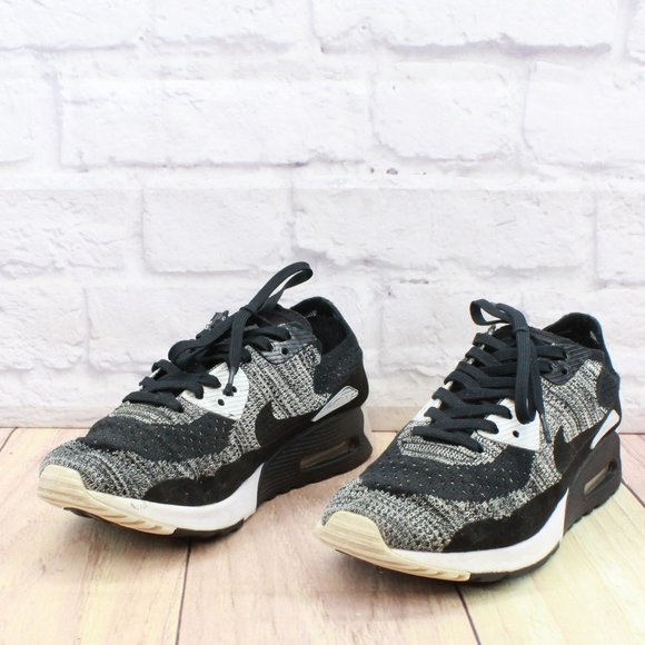 *Nike Air Max Black Flyknit Lace-up Low Top Athletic Sneakers Shoes Size - Picture 2 of 9